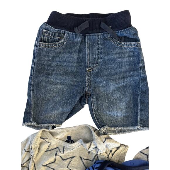 Baby Gap 18-24 Months 3 Short Sleeve One Pieces Tops  2 Pairs Jean Shorts - Picture 4 of 12